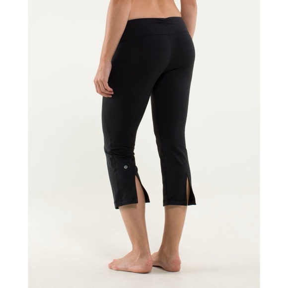 LULULEMON Gather and Crow Black Women's Cropped Pants - Picture 1 of 4
